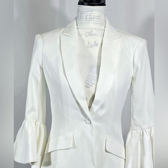 Cinq à Sept Madeline Bell-Sleeve Blazer size 2 - Picture 8 of 14